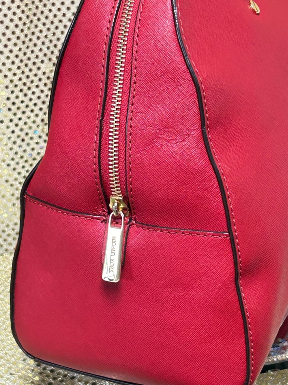 Michael Kors Red Satchel with Gold Hardware - Excellent Preloved Condition - Picture 3 of 16